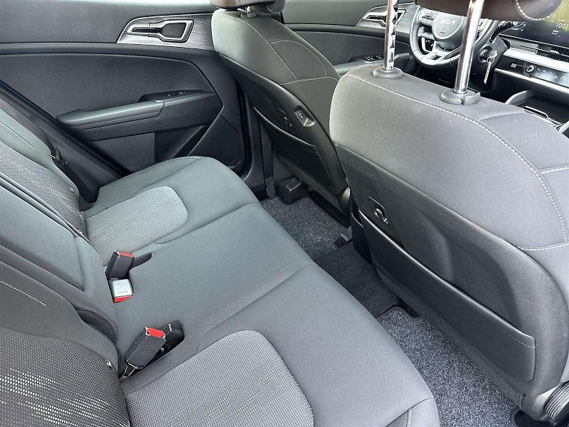 Kia Sportage (2024) 1.6 T-GDI 4x4 Exclusive - fotka 10 z 29