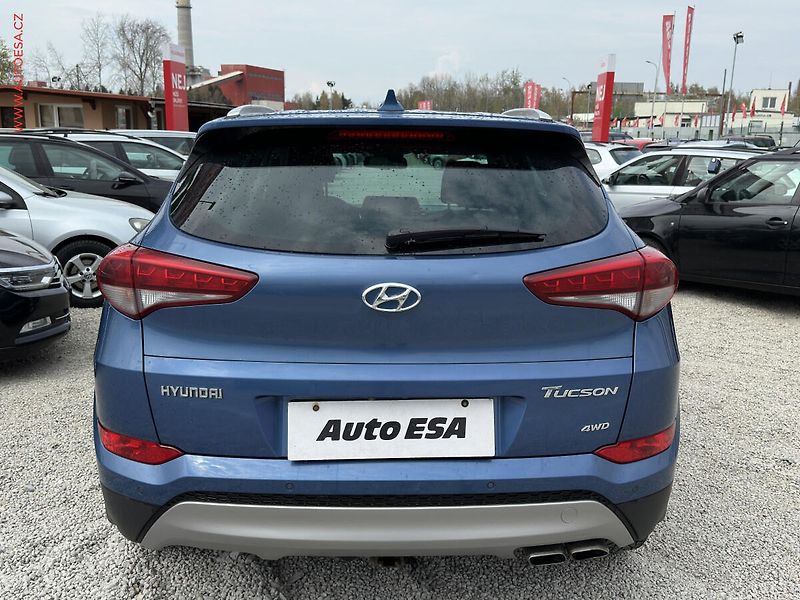 Hyundai Tucson (2016) 2.0 CRDi 4x4, ČR, AC, výhřev - fotka 5 z 21