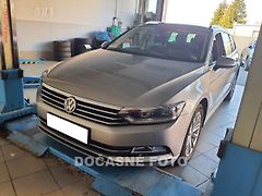 Volkswagen Passat (2015) 2.0TDI, navi, LED, masáž - fotografie inzerátu