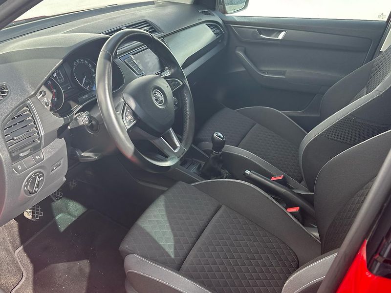 Škoda Fabia SPORT COLOR - fotka 6 z 26
