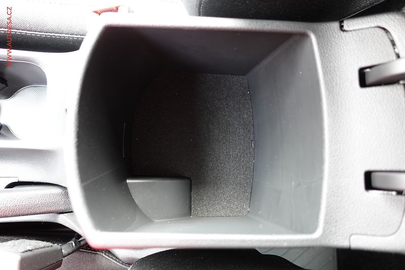 Hyundai i30 (2021) 1.5 T-GDi 48V, Smart - fotka 23 z 24