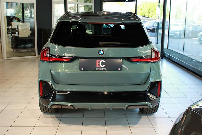 BMW X1 xDrive23d M Sport Individual - fotka 5 z 36