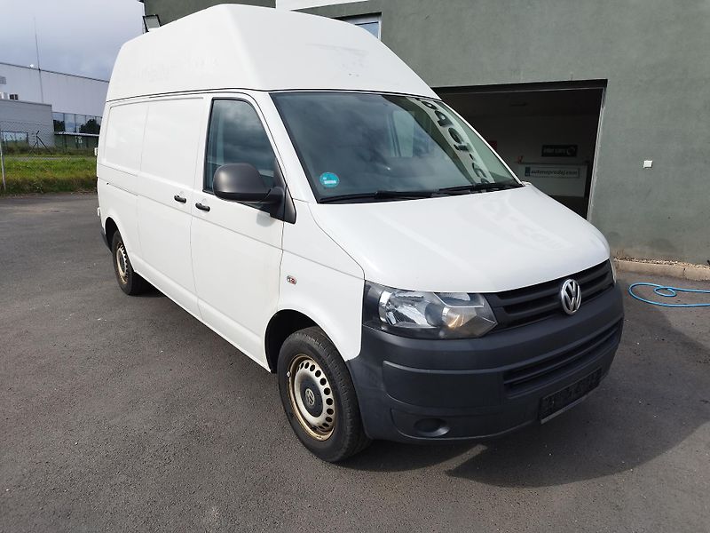 Volkswagen Transporter (2015) 2,0TDI,103KW,L2,H2,TAŽNÝ,SER.K - fotka 2 z 28