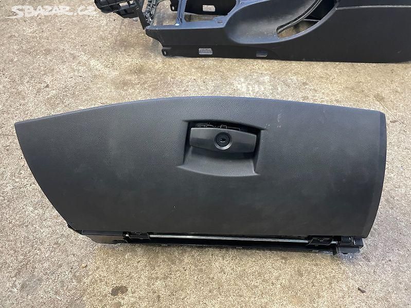 BMW Ostatní E60/61 kastlík spolujezdce  - fotka 1 z 1
