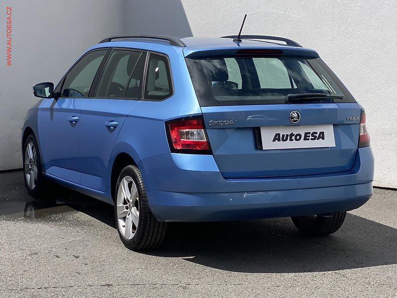 Škoda Fabia (2018) 1.0 TSi, Active, +kola - fotka 6 z 17