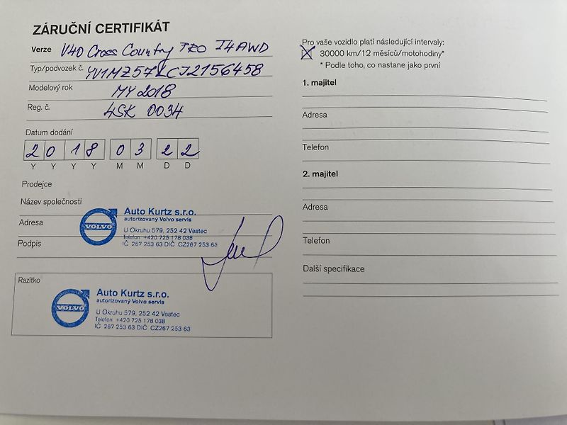 Volvo V40 CROSS COUNTRY T4  - REZERVACE - fotka 40 z 43