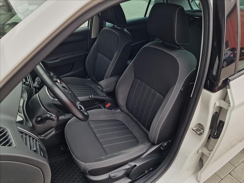 Škoda Fabia 1.0 TSI Style,původ ČR,1.Maj. - fotka 35 z 49