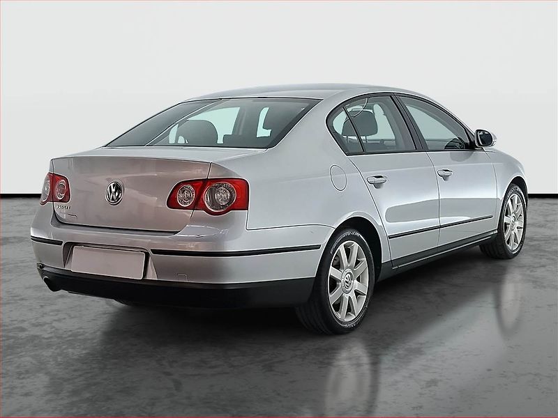 Volkswagen Passat (2008) 1.6, Tempomat, Vyhř. sedaček - fotka 5 z 15