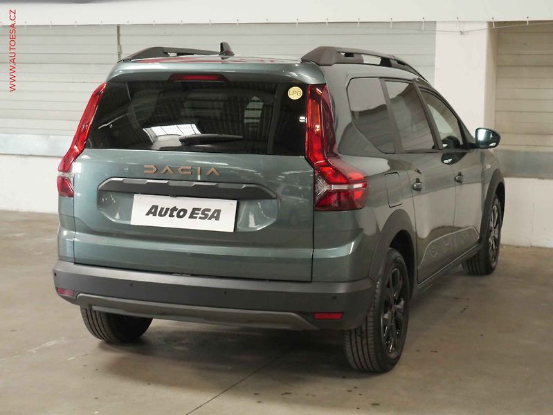 Dacia Jogger (2025) 1.0 TCe, 1.maj,ČR, AC, LED - fotka 6 z 21