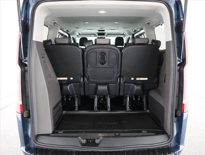 Ford Tourneo Custom (2018) Titanium 2.0 EcoBlue, ČR - fotka 19 z 21