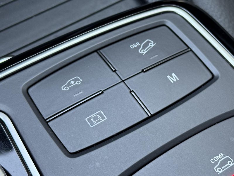 Mercedes-Benz GLE (2017) 350D 190kW 4M, AIRMATIC, 360°  - fotka 42 z 50