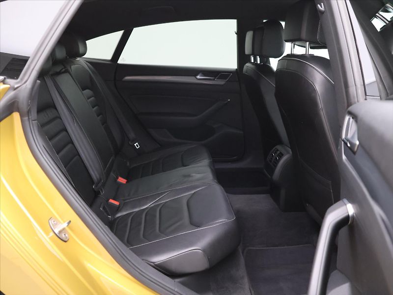 Volkswagen Arteon 2,0 TDI 176kW 4M DSG CZ R-line - fotka 13 z 34