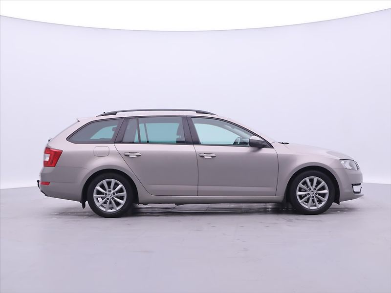 Škoda Octavia 1,6 TDI 77kW Elegance Tažné CZ - fotka 8 z 26