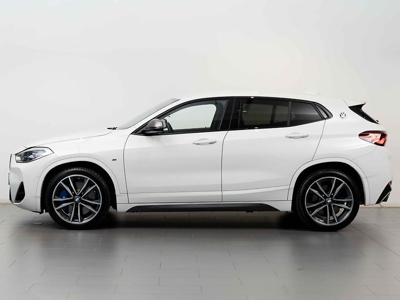 BMW X2 M35i - fotka 2 z 22