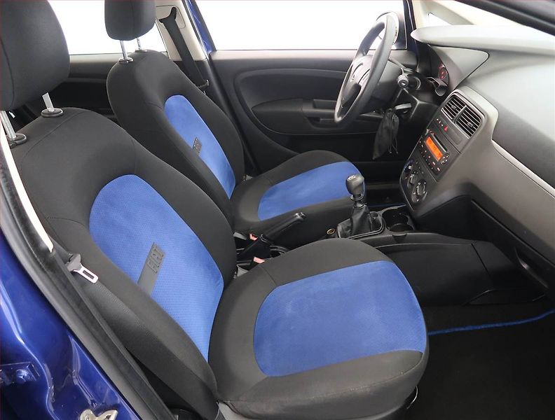 Fiat Grande Punto (2008) 1.4, za skvělou cenu - fotka 9 z 16