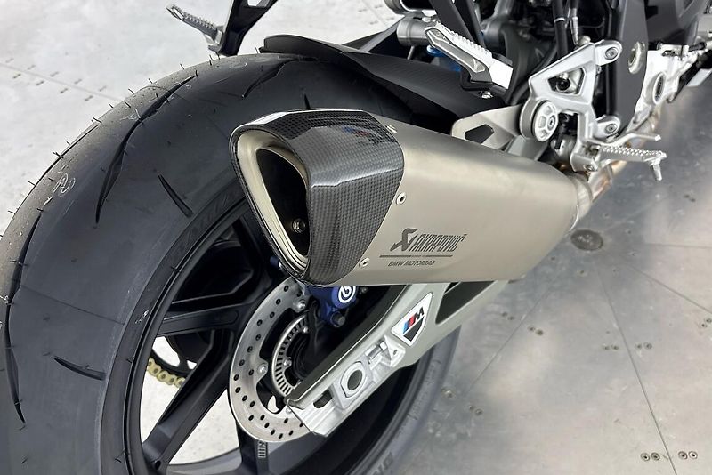 BMW M 1000 R - fotka 6 z 13