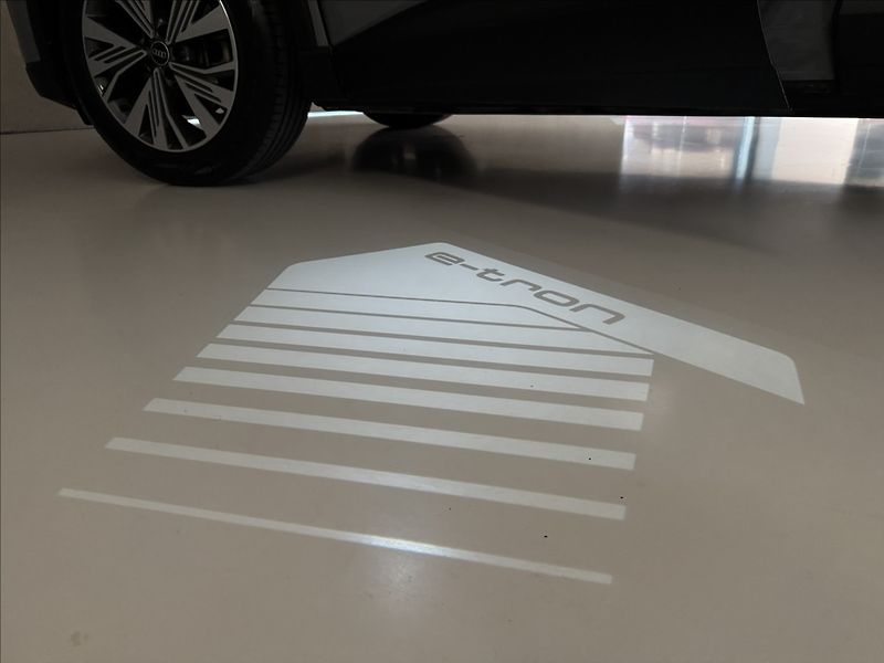 Audi Q4 e-tron 35 125kW LED Kessy PDC - fotka 44 z 45