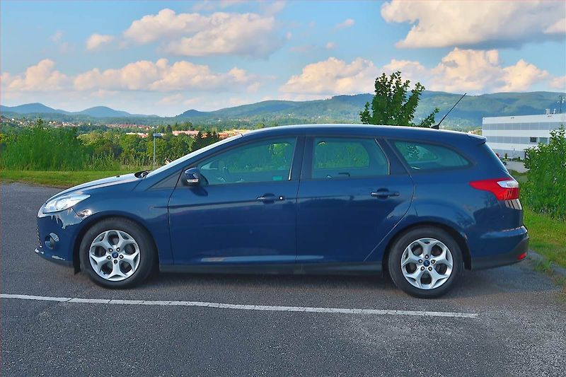 Ford Focus (2011) 1.6 TDCi, po STK, Tažné - fotka 3 z 15