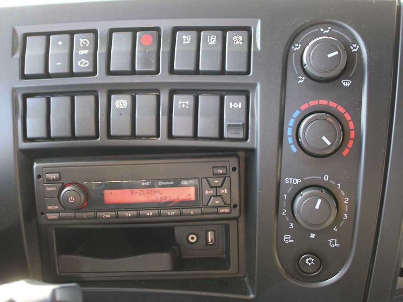 Renault Trucks D D 18, EURO 6, HYDRAULICKÉ ČELO - fotka 14 z 22