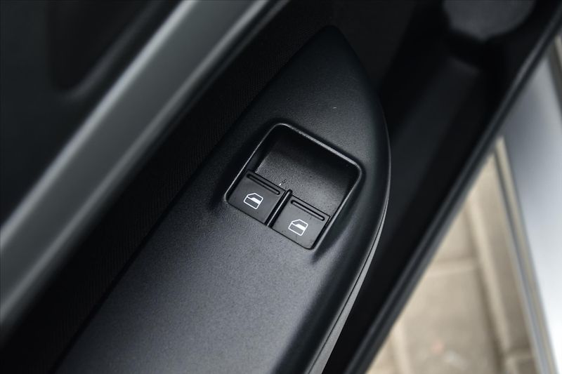 Škoda Octavia 1.6 TDI  77kW KLIMA SERVIS.KN. - fotka 19 z 19