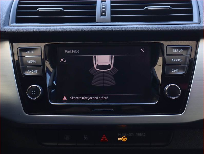 Škoda Fabia (2019) 1.0 TSI, Tempomat - fotka 16 z 20