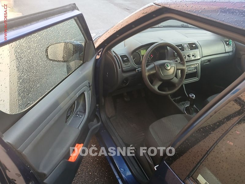 Škoda Roomster (2011) 1.6 TDi, Klima - fotka 3 z 3