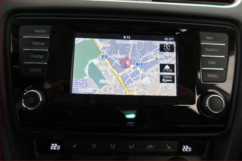 Škoda Octavia (2014) Ambition 1.6 TDI, Navi - fotka 17 z 18