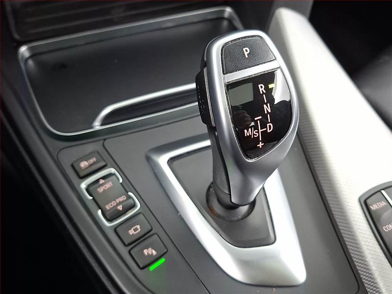 BMW Řada 4 (2019) M Paket 420d xDrive - fotka 14 z 20
