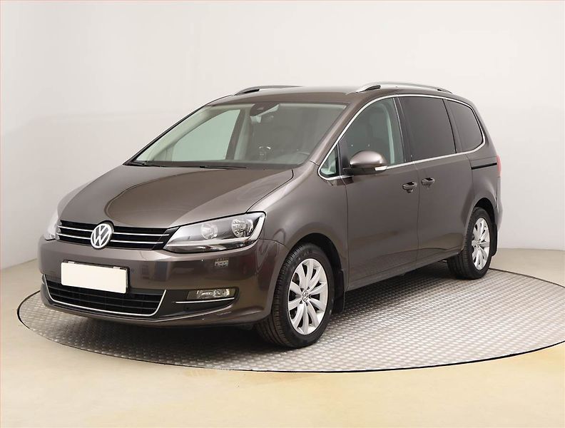 Volkswagen Sharan (2020) 1.4 TSI - fotka 2 z 22