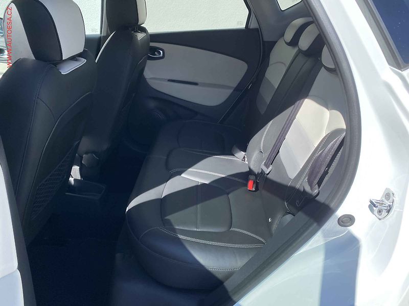 Renault Captur (2017) 1.2 TCe, Initiale Paris, LED - fotka 10 z 17