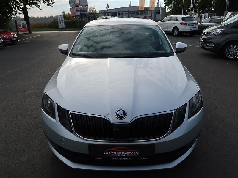 Škoda Octavia 1,6 TDi,85kW,NovéČR,klima - fotka 7 z 21