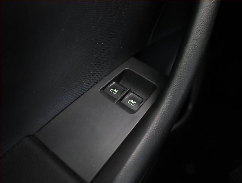 Škoda Rapid (2013) Ambition 1.6 TDI - fotka 12 z 15