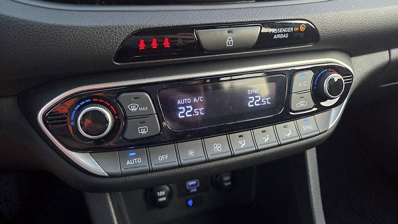 Hyundai i30 (2022) 1.5T-GDI, 118 kW, Smart,CZ,DPH - fotka 20 z 30