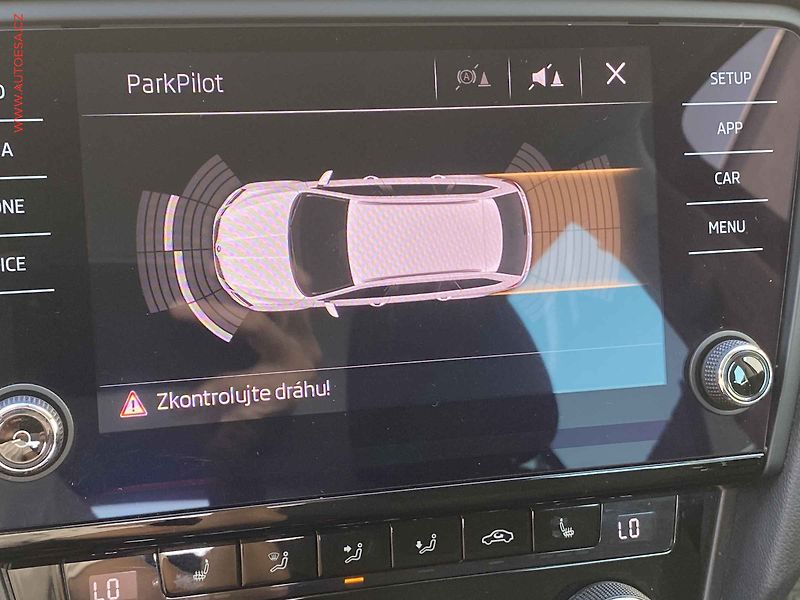 Škoda Octavia (2020) 2.0 TDi, Style, LED - fotka 16 z 17