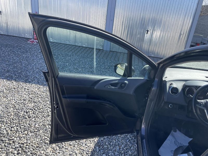 Opel Meriva 1.4i 100PS FAMILY 158000KM 1A! - fotka 89 z 178