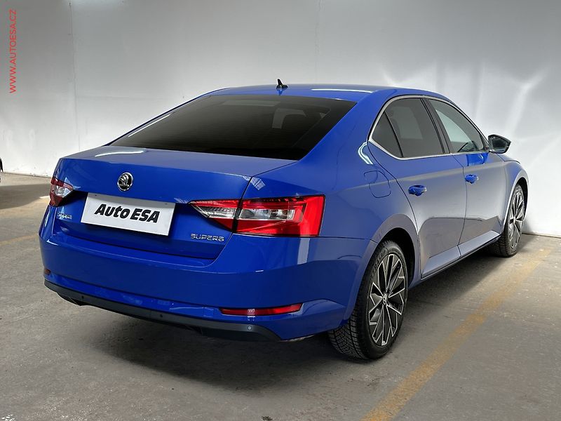 Škoda Superb (2019) 1.5TSI, Ambition, DSG - fotka 4 z 15