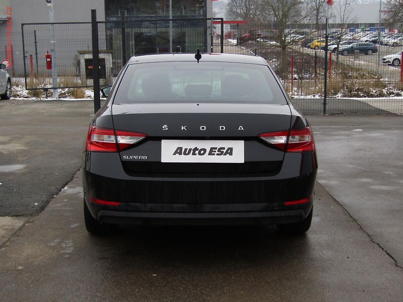 Škoda Superb (2019) 2.0TDi, 2.maj,ČR, DSG, STK10 - fotka 5 z 22