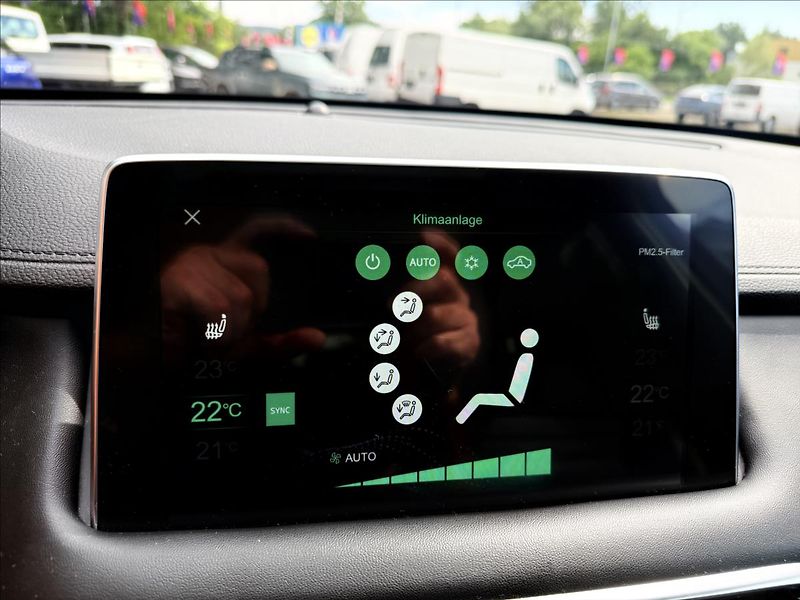 MG EHS 1,5 PHEV LUXURY - fotka 19 z 31