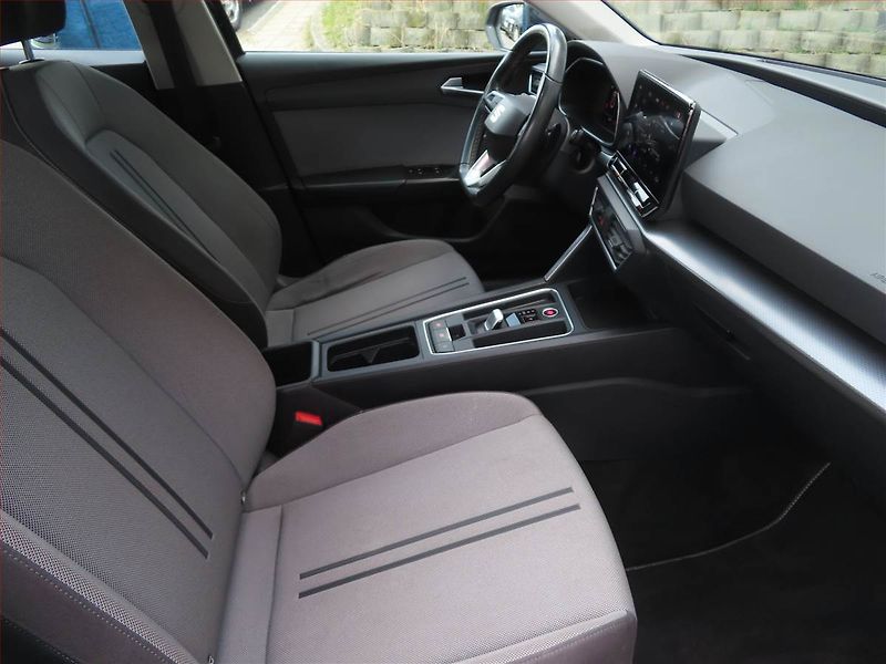 Seat Leon (2022) 2.0 TDI, Automat, Navi - fotka 9 z 21