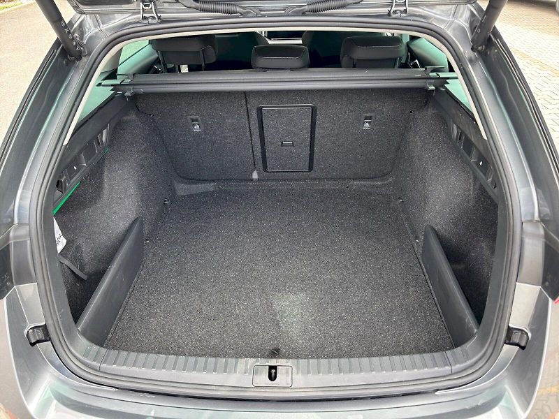 Škoda Octavia (2024) COM M-HEV AMB TS 110/1.5 A7F - fotka 15 z 29