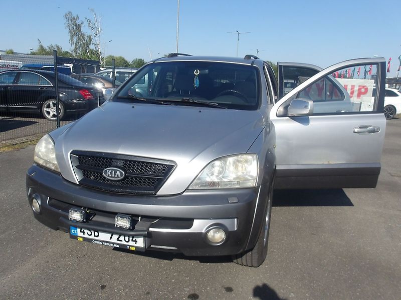 Kia Sorento 2,5CRDi 4x4 NOVÁ RAMENA +PNEU - fotka 16 z 31