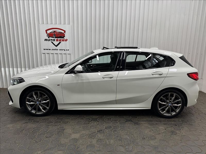 BMW Řada 1 120i M Sport Virtual Pano LED - fotka 4 z 47