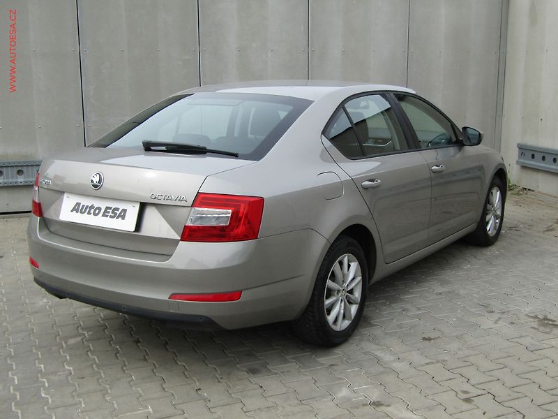 Škoda Octavia (2014) 1.4 TSi, Ambition, DSG - fotka 4 z 16