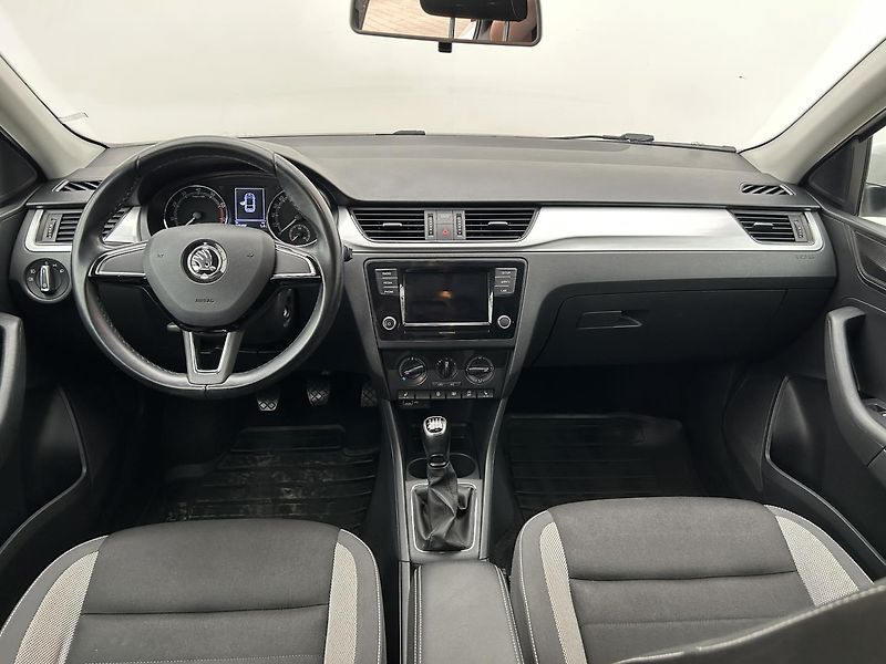 Škoda Rapid 1.0 TSI  Ambition   Plus - fotka 5 z 25