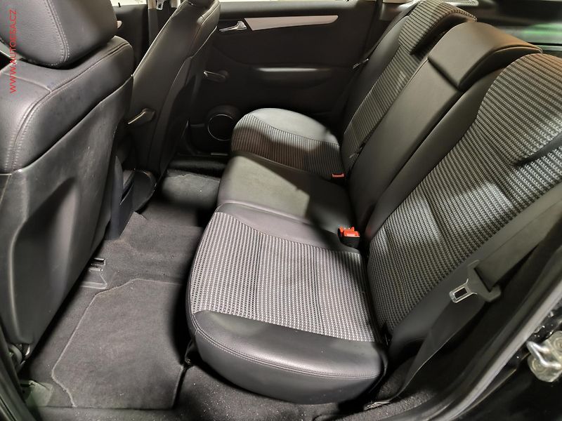 Mercedes-Benz Třídy B (2006) 2.0 CDi, AC - fotka 10 z 17