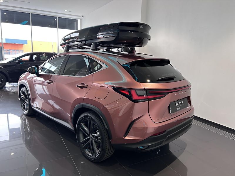 Lexus NX 350h (2026) 2.5  4V Prestige - fotka 4 z 9