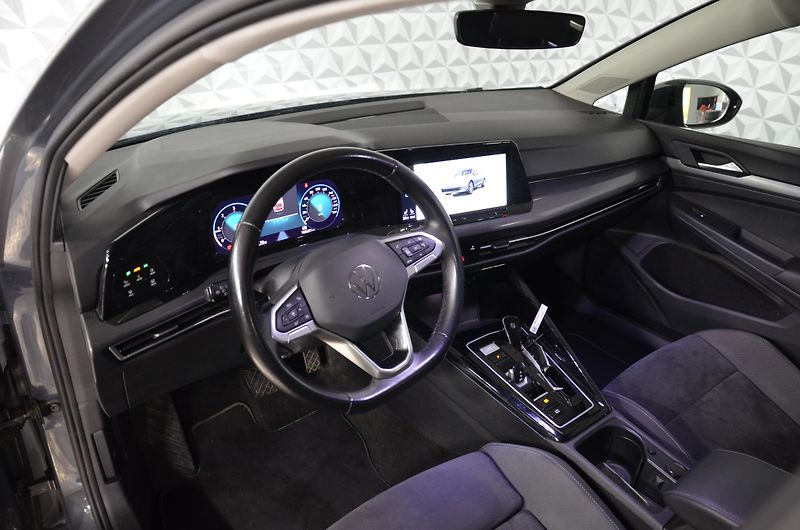 Volkswagen Golf (2023) Var.2.0TDI 110 Style AT - fotka 9 z 18