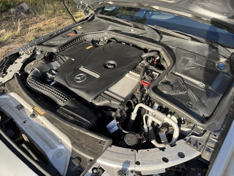 Mercedes-Benz Třídy C C 180, ČR,AMG PAKET, AUTOMAT - fotka 36 z 37