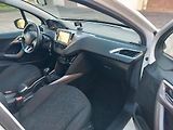 Peugeot 2008 (2015) 1,6VTi 88kw ČR 1.maj. - náhled 15