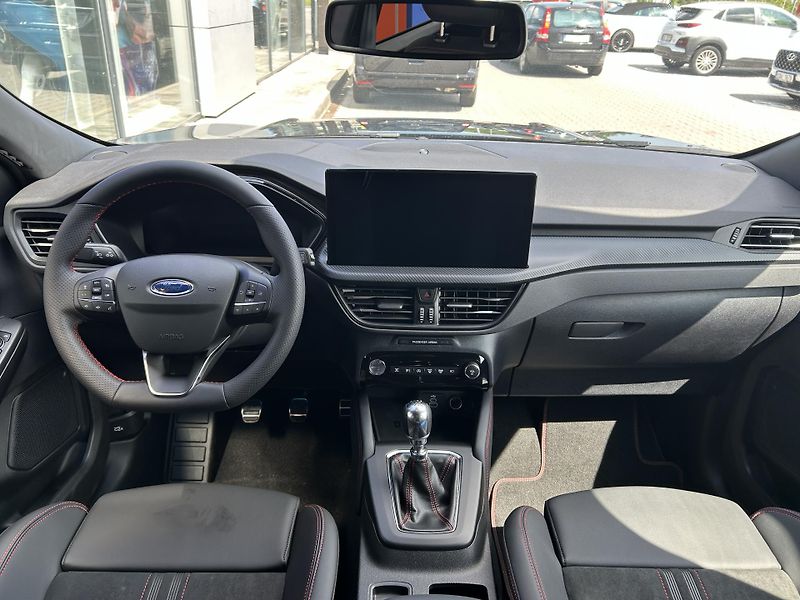 Ford Kuga 1,5 EcoBoost 110kW ST-LINE X - fotka 12 z 36